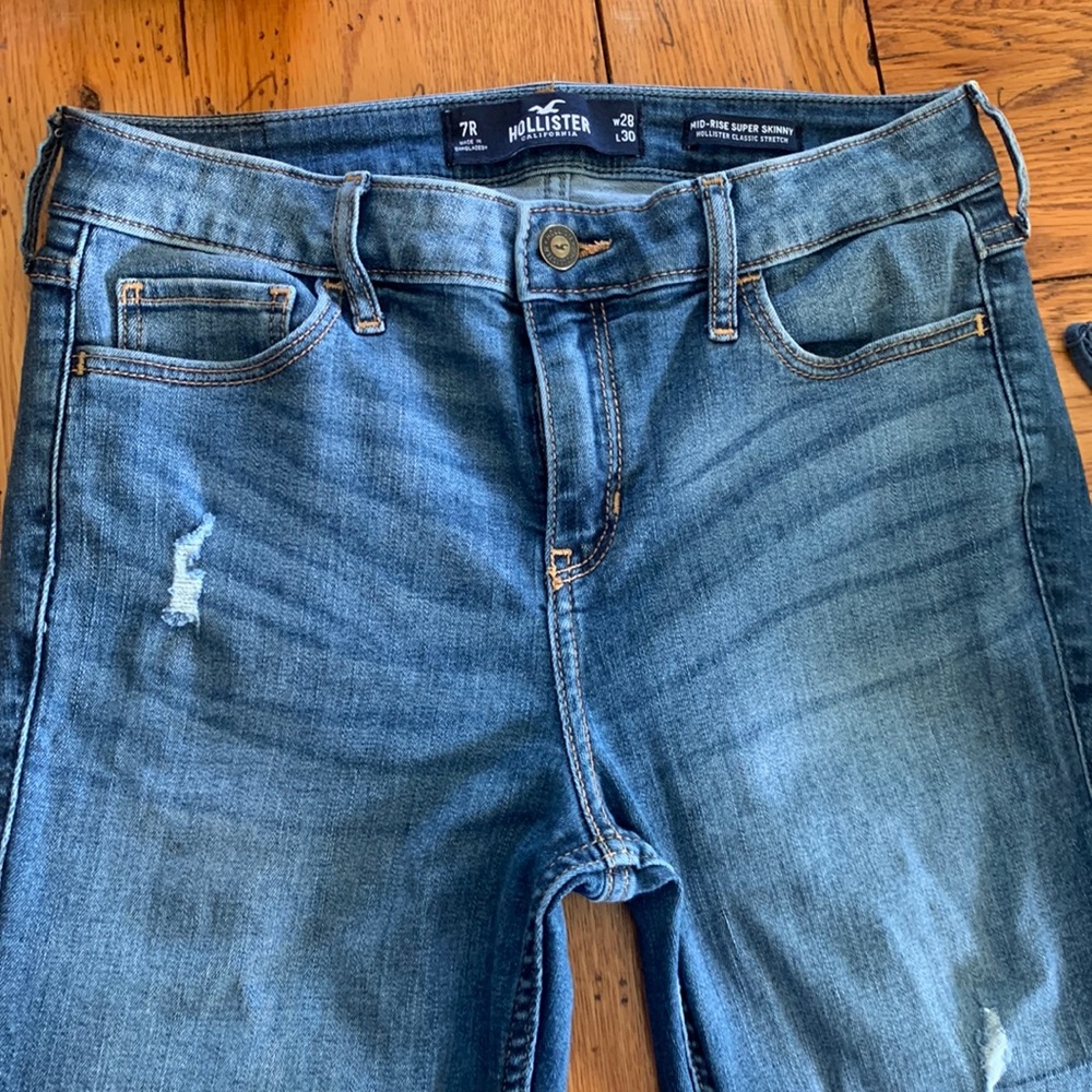Hollister skinny jeans